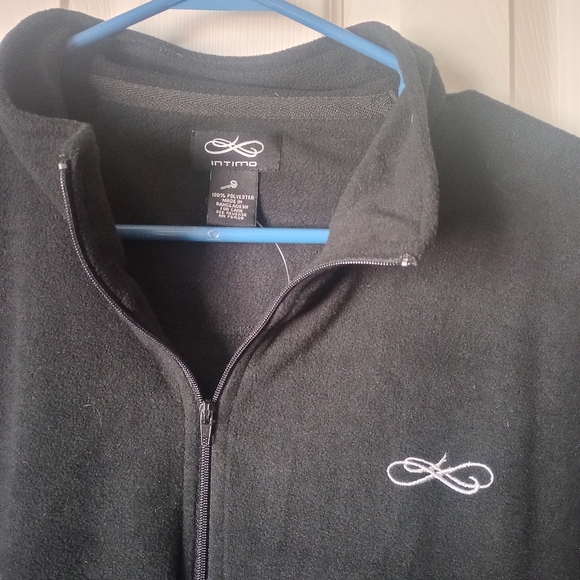 Quarter zip - Picture 2 of 2